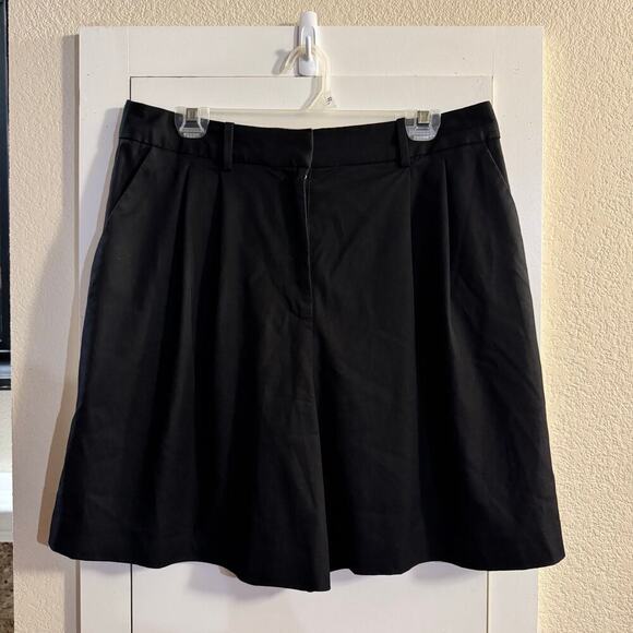Derek Lam 10 Crosby Dax Pleated Bermuda Tencel Blend Black Shorts Size 12 - Picture 3 of 7